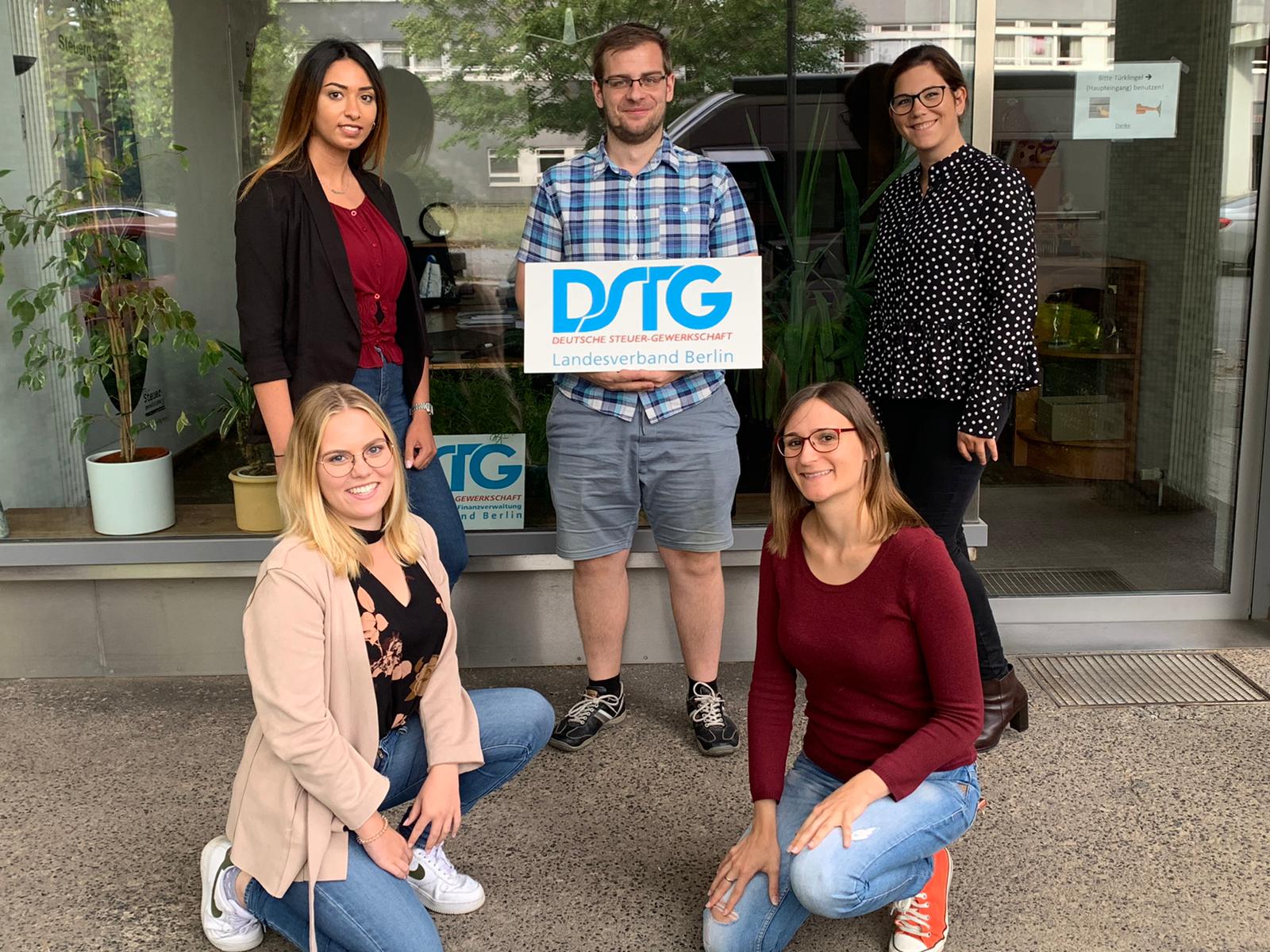 Mehr über den Artikel erfahren Wechsel an der Spitze der DSTG-Jugend Berlin